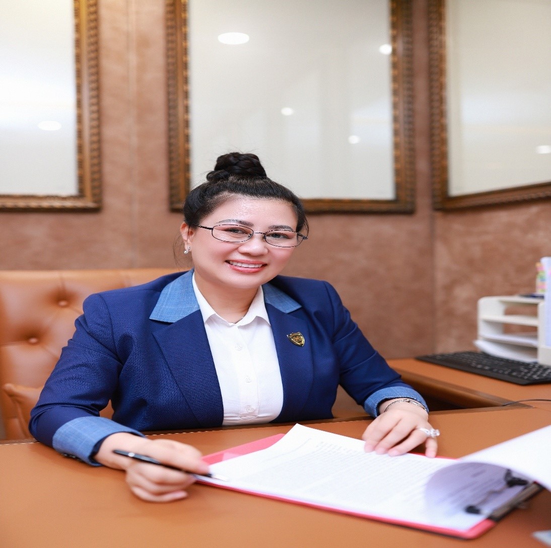TS.LS. Nguyễn Thị Huyền Trang