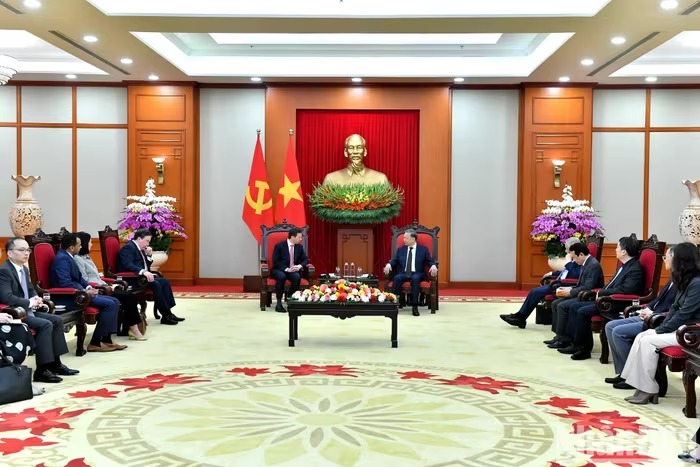 Quang cảnh buổi tiếp tại trụ sở Trung ương Đảng.